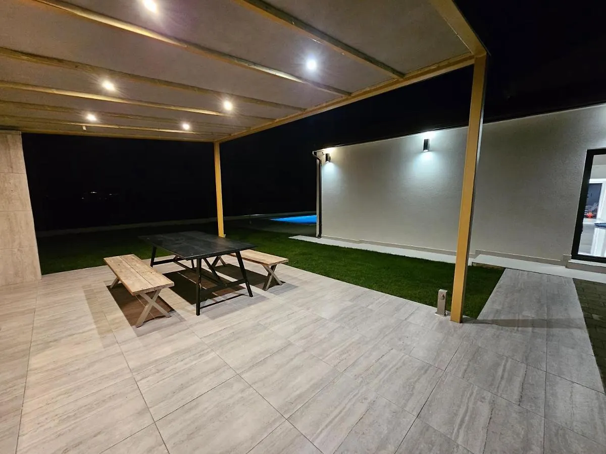 Villa Panorama Buzet Kroatien